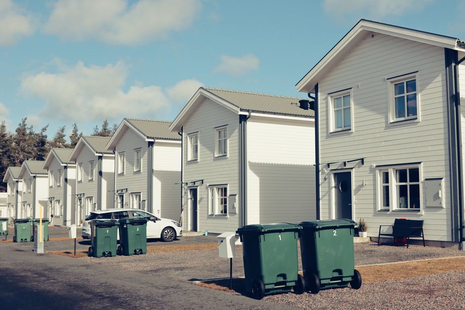 Residential street lined with homes in Brown County, Wisconsin